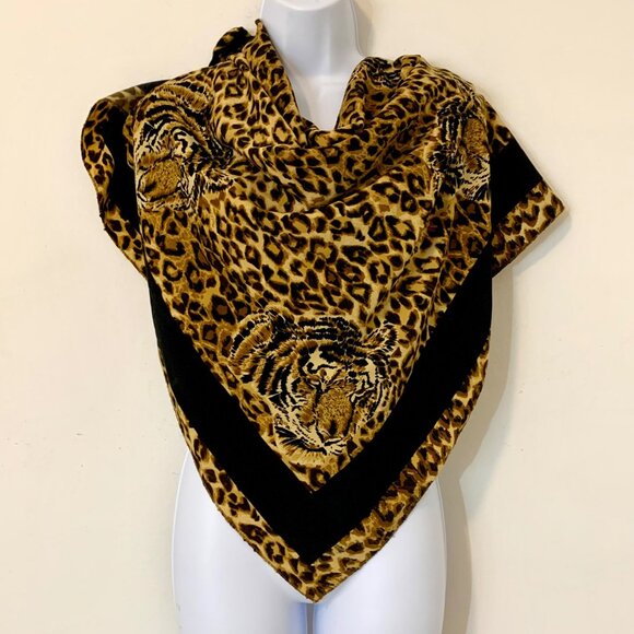 Leopard & Tiger Print Cotton Square Neck Scarf Head Wrap Fashion Accessory - Picture 1 of 4